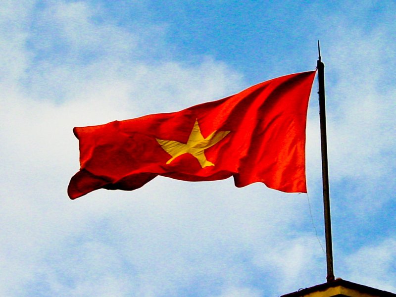 Hình nền lá cờ Tổ quốc Việt Nam 8