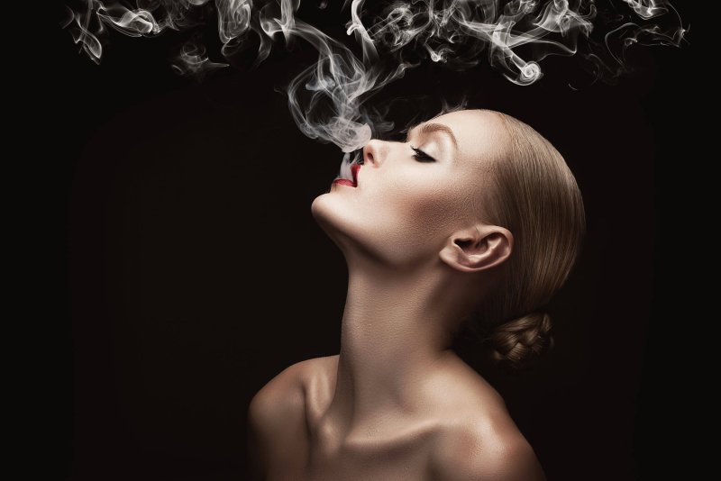 Avatar hút thuốc nữ 17
