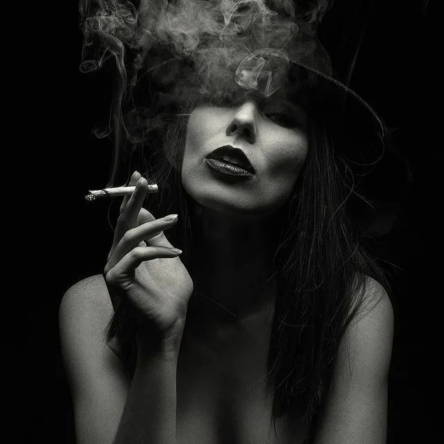 Avatar hút thuốc nữ 19