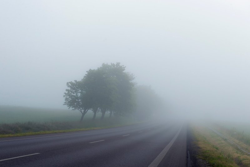 Phong cảnh con đường dẫn vào thung lũng sương mù 18