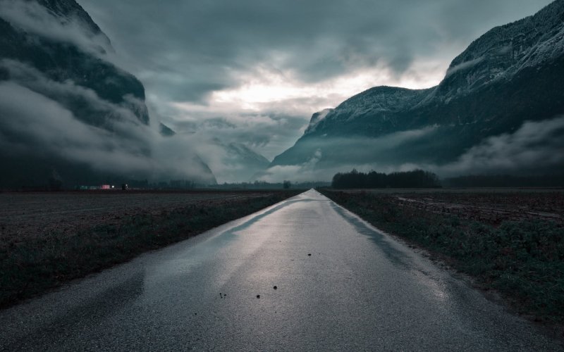 Phong cảnh con đường dẫn vào thung lũng sương mù 45