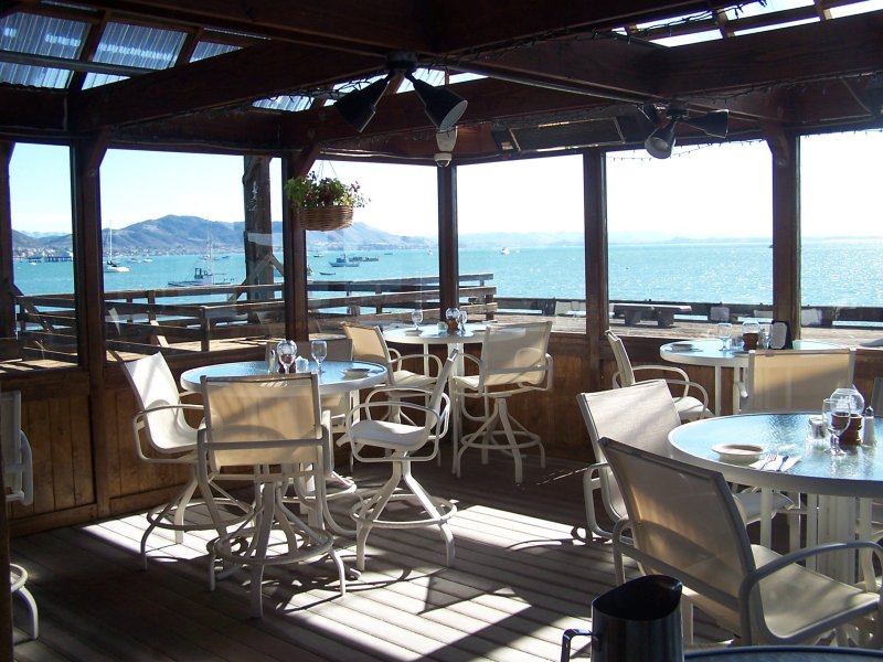Phong cảnh nhà hàng ven biển 23