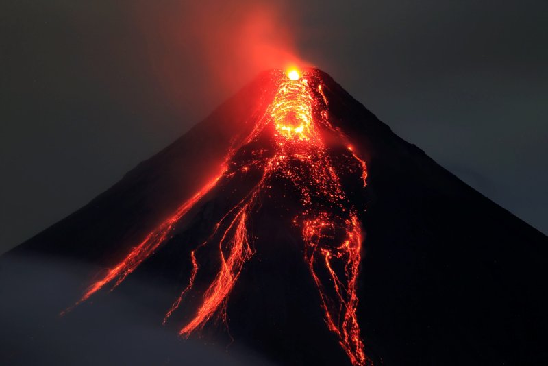 Ảnh phong cảnh núi lửa hoạt động 18