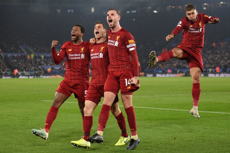 Ảnh cầu thủ Liverpool ăn mừng chiến thắng 5