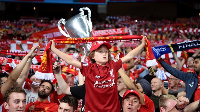 Ảnh sân vận động và cổ động viên Liverpool 3