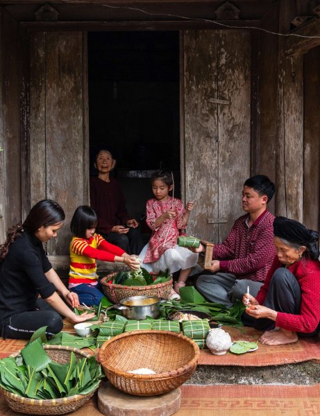 Ảnh gói bánh chưng ngày tết 14