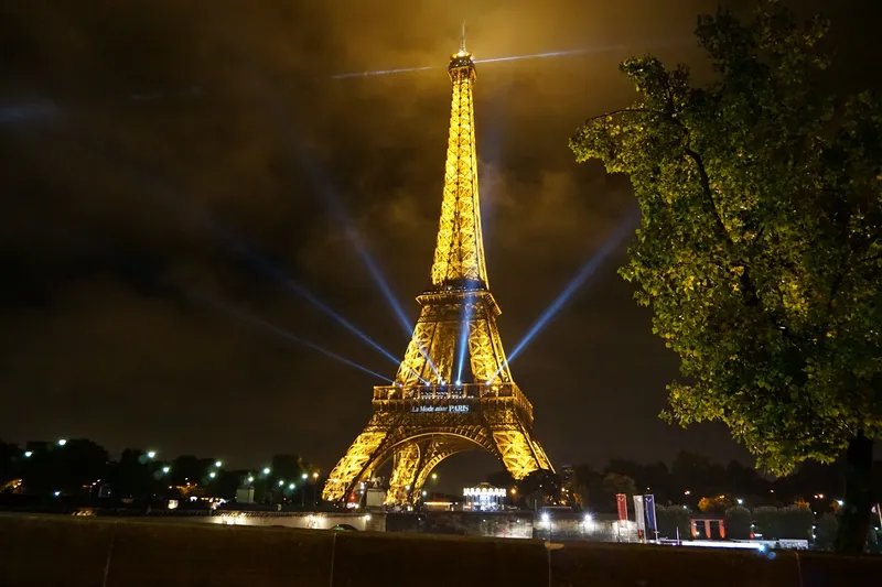 Hình nền tháp Eiffel Paris 31