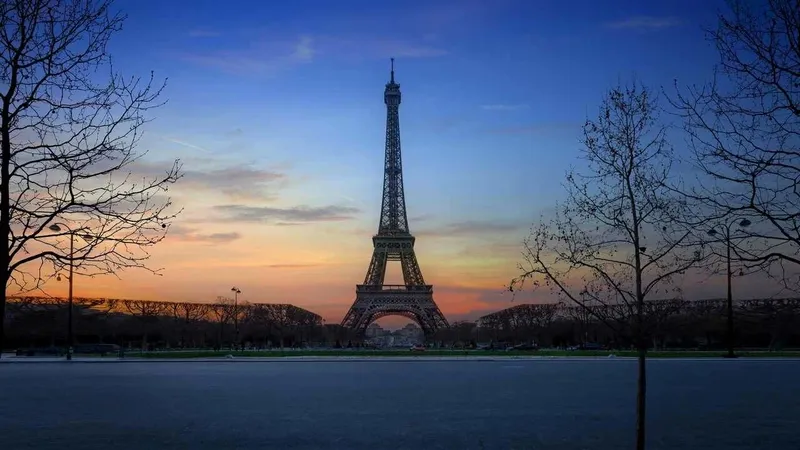 Hình nền tháp Eiffel Paris 40