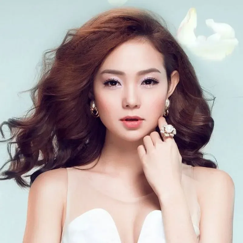  minh hằng 48