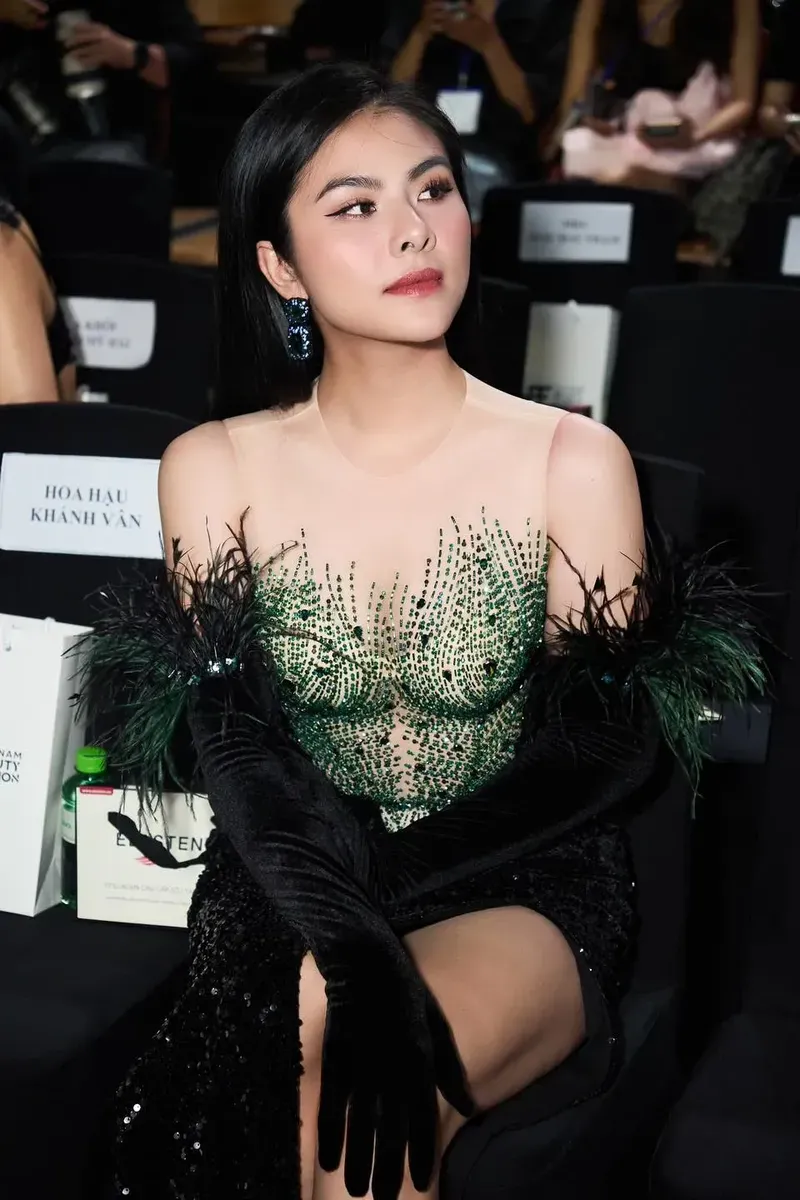 Vân Trang 20